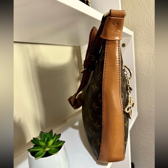 ❌SOLD❌ Vintage Louis Vuitton Bagattelle Hobo Shoulder Bag, Authenticated! EUC - Picture 9 of 16